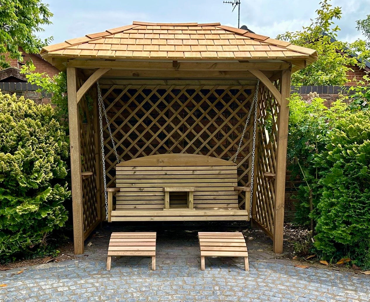 The Heritage Garden Swing