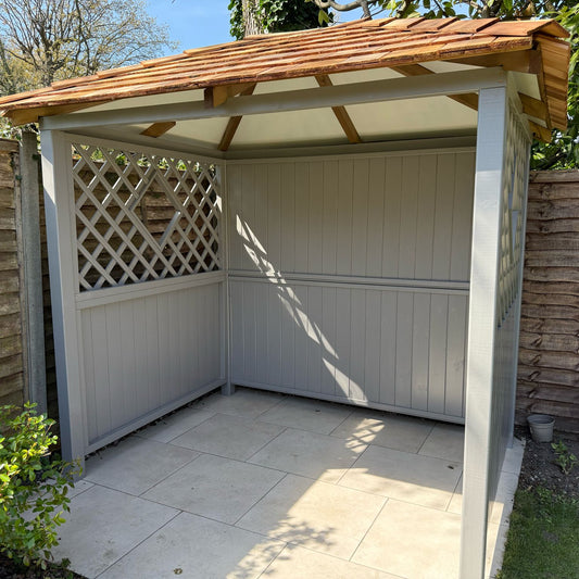 The Hampton Hut (Painted)